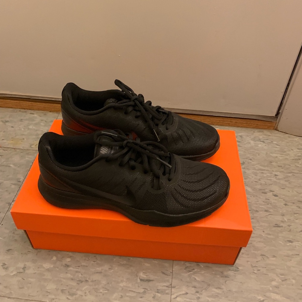 Nike training shoes in black